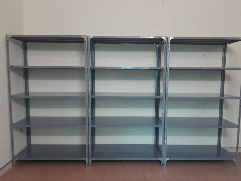 Kệ sắt V lỗ thanh lý
